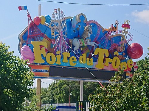 Foire-Trone.jpg